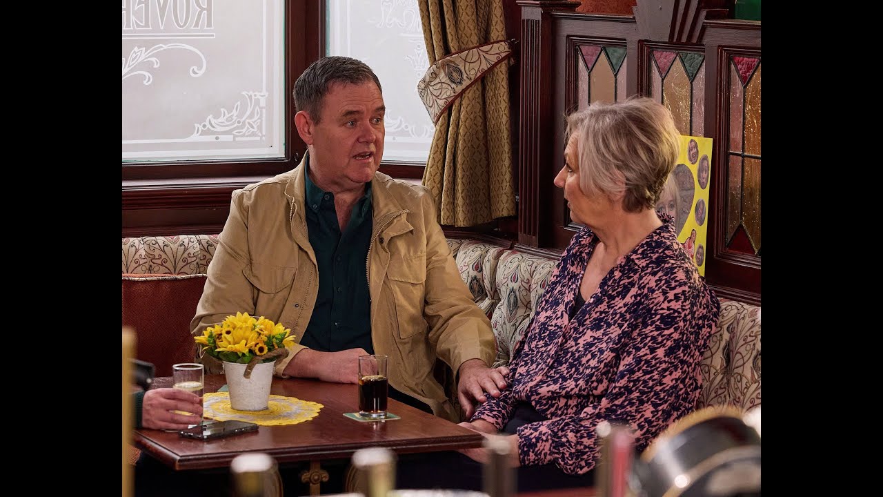 Wedding Chaos Unleashed Coronation Street Legend's Shocking Twist